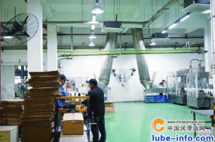 光洋化學(xué) 專注汽車養(yǎng)護(hù)品三十年，品質(zhì)先行誠心服務(wù)，夯實U2品牌技術(shù)基礎(chǔ)